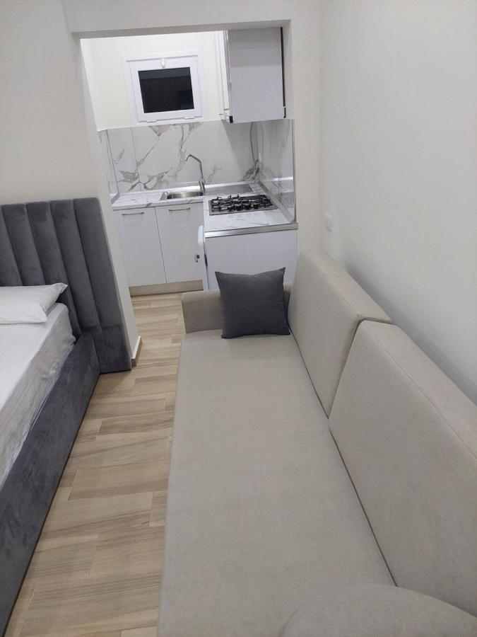 Sole Inn Vlore Bagian luar foto