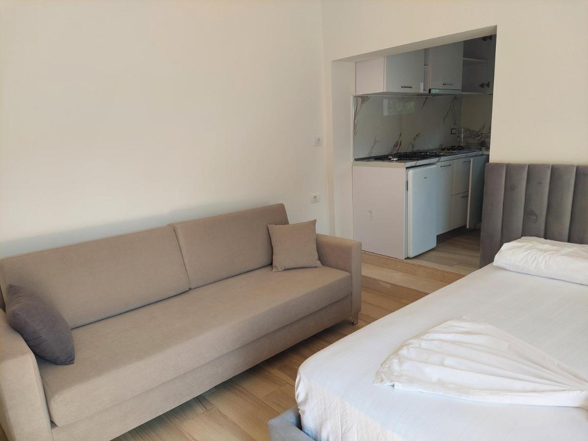 Sole Inn Vlore Bagian luar foto
